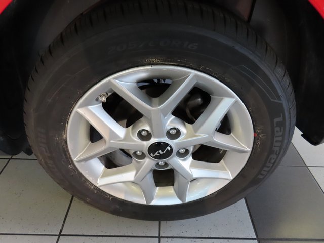 Used 2024 Kia Soul LX w/ Option Group 015 image 15