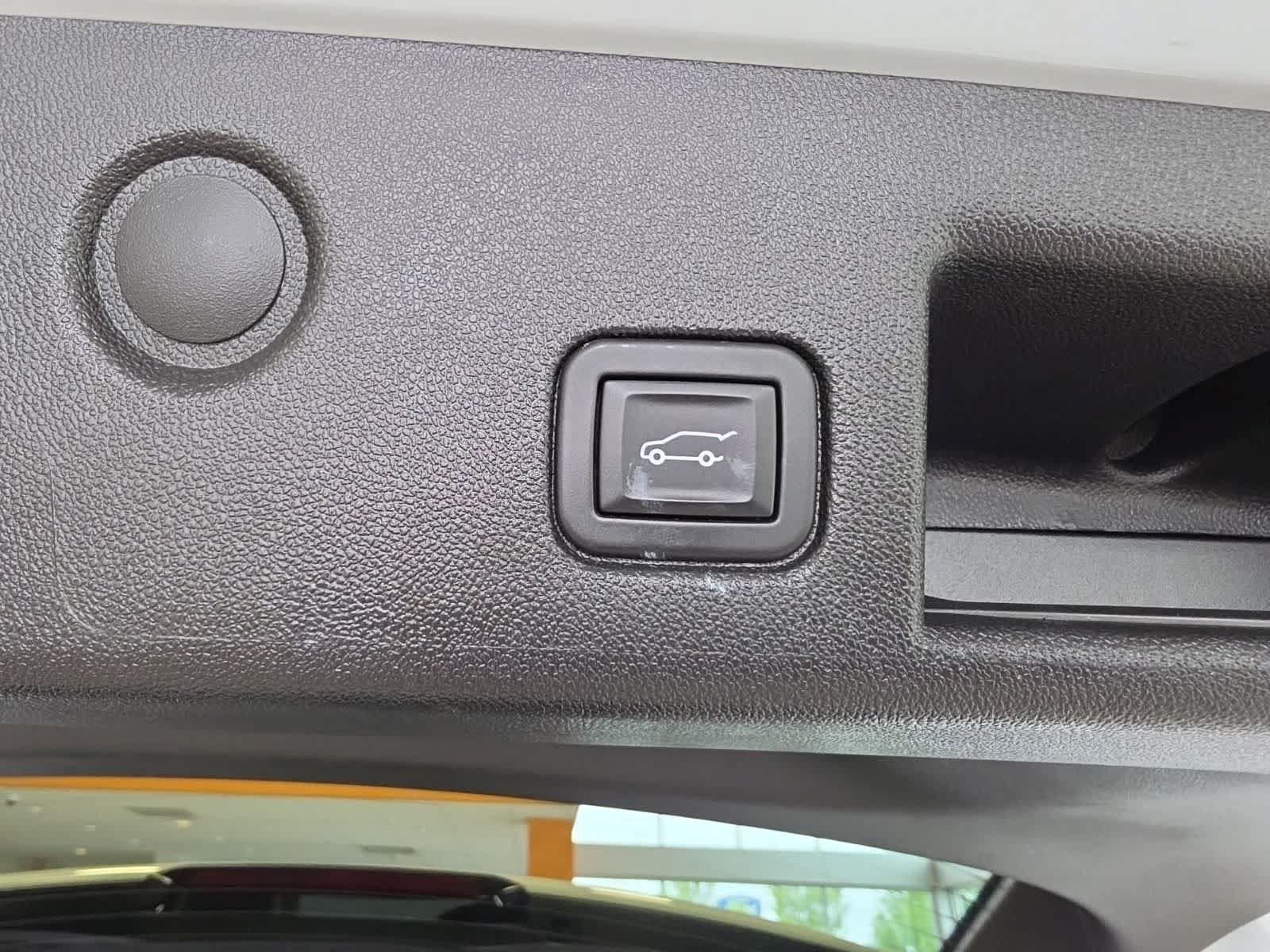 Used 2023 Chevrolet Equinox LT FWD image 31