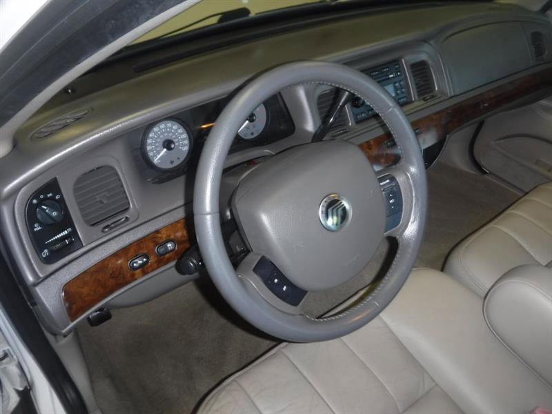 Used 2007 Mercury Grand Marquis LS image 28