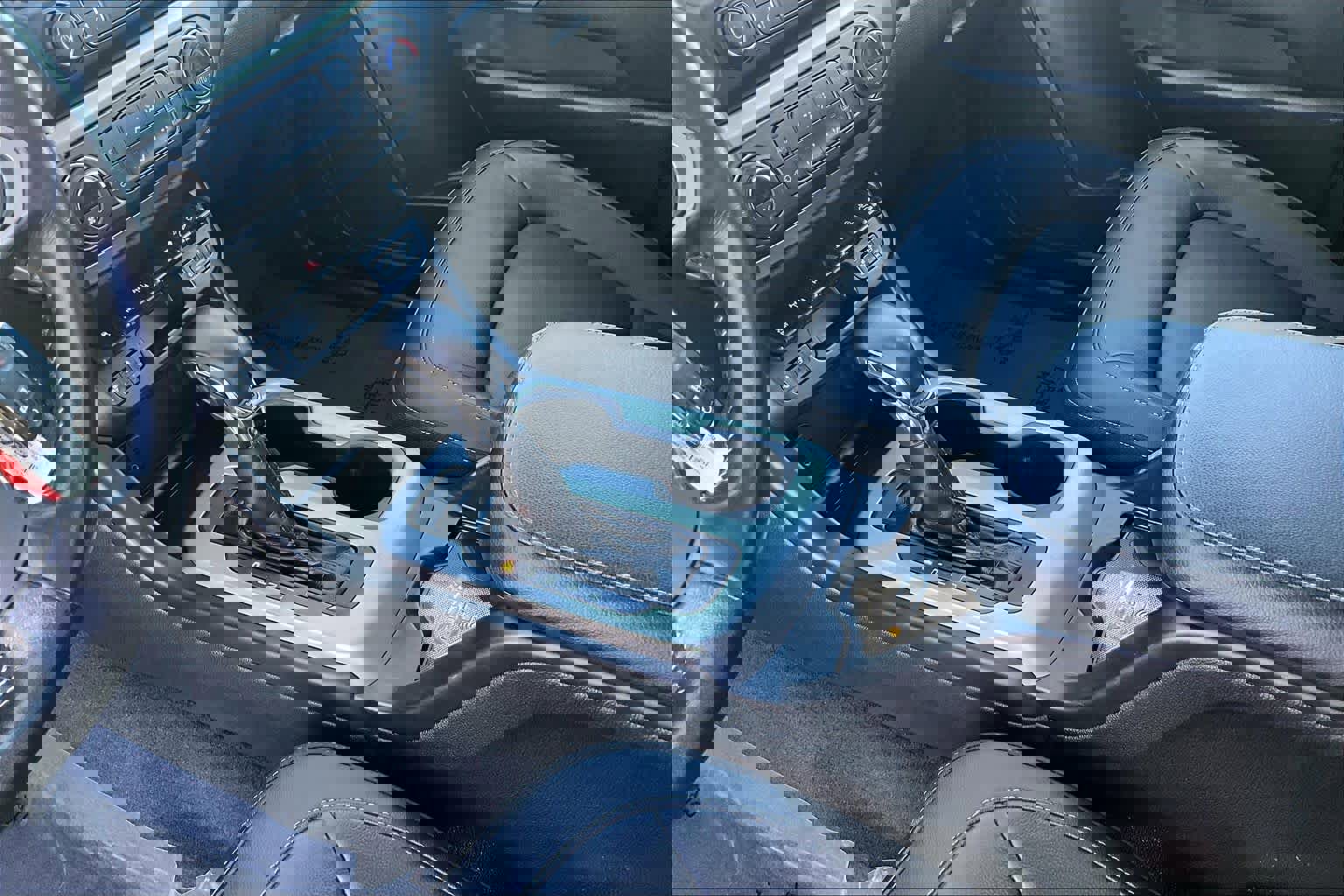 Used 2022 Chevrolet Colorado ZR2 w/ ZR2 Dusk Special Edition image 16