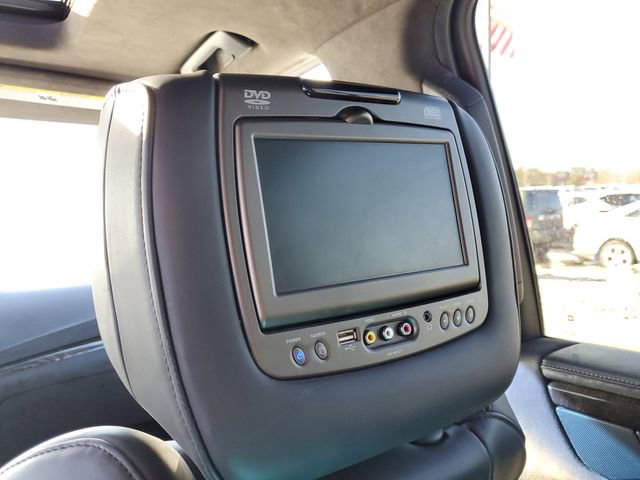 Used 2015 Cadillac Escalade ESV Platinum image 36