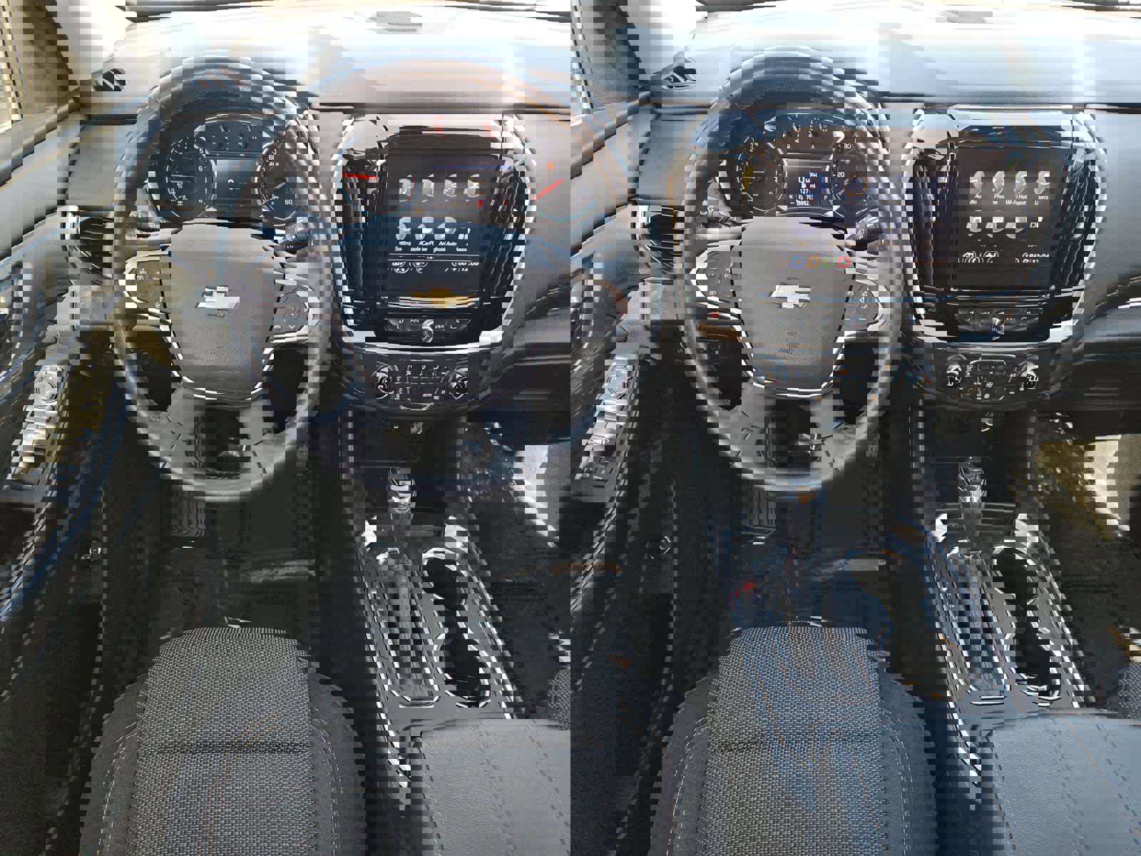 Used 2020 Chevrolet Traverse LT image 10