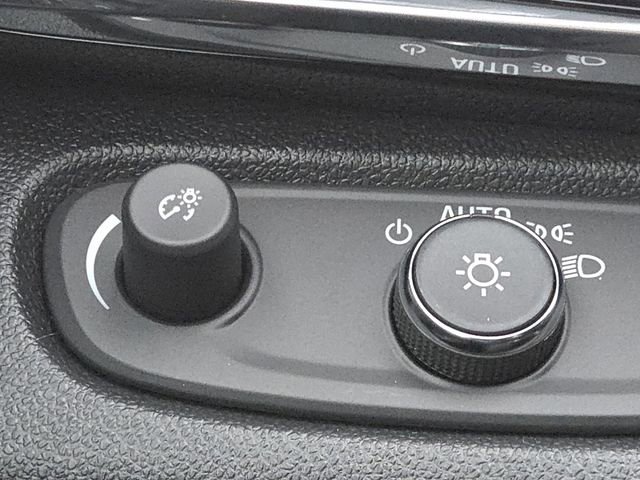 New 2026 Buick Envista Avenir image 13