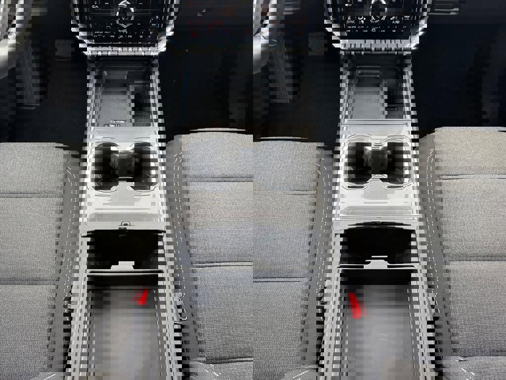 Used 2025 GMC Acadia Elevation image 11