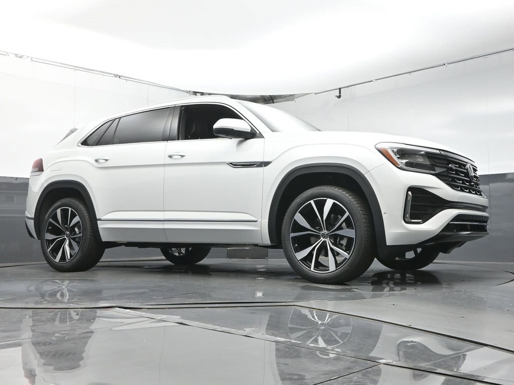 New 2025 Volkswagen Atlas Cross Sport SEL Premium R-Line image 41