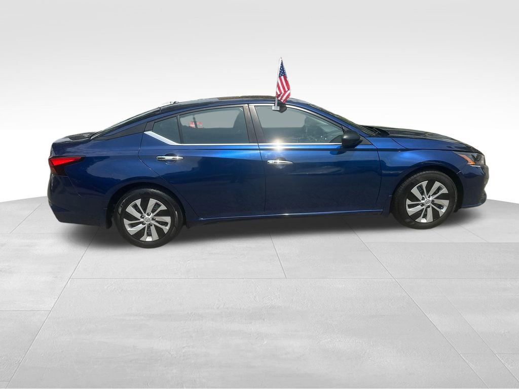 Used 2024 Nissan Altima 2.5 S FWD image 24