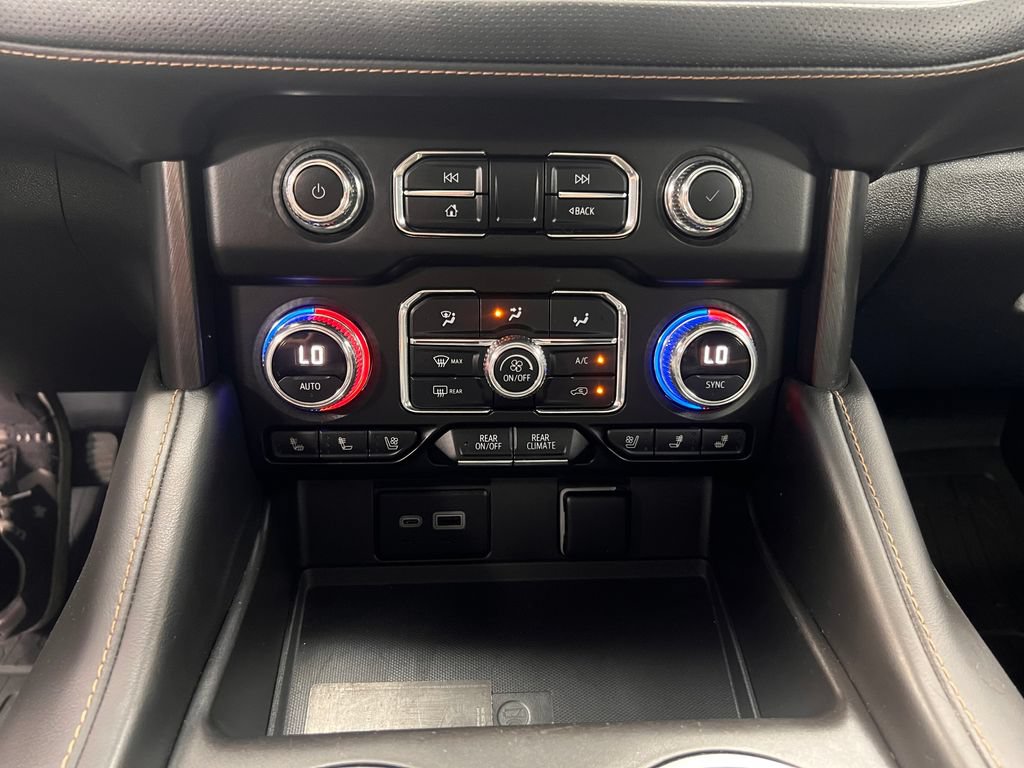 Used 2023 GMC Yukon XL AT4 w/ Max Trailering Package AWD/4WD image 8