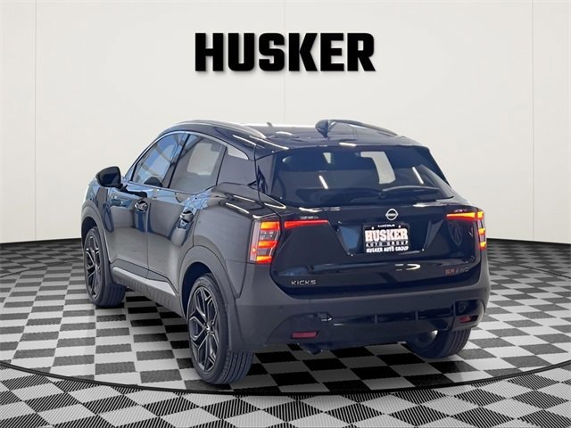 Used 2025 Nissan Kicks SR w/ SR Premium Package image 6