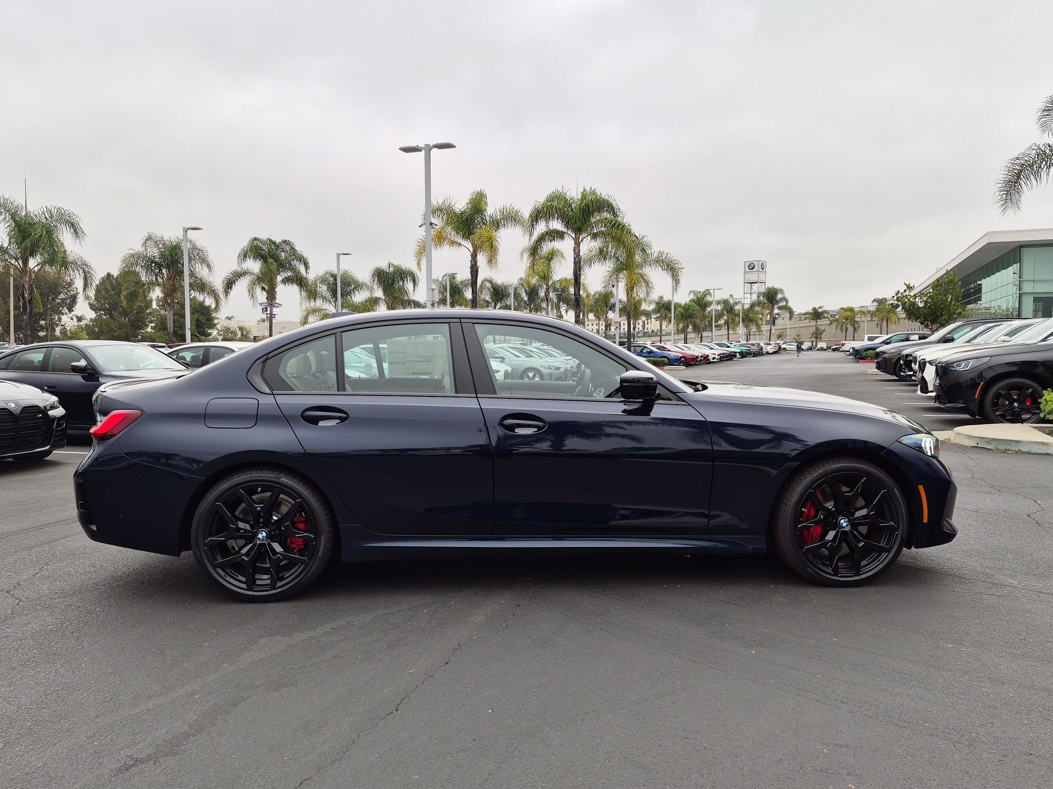 New 2026 BMW 330i Sedan w/ M Sport Package RWD image 11