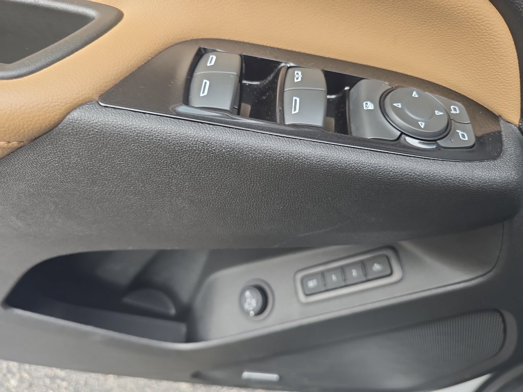 Used 2022 Chevrolet Equinox Premier image 21
