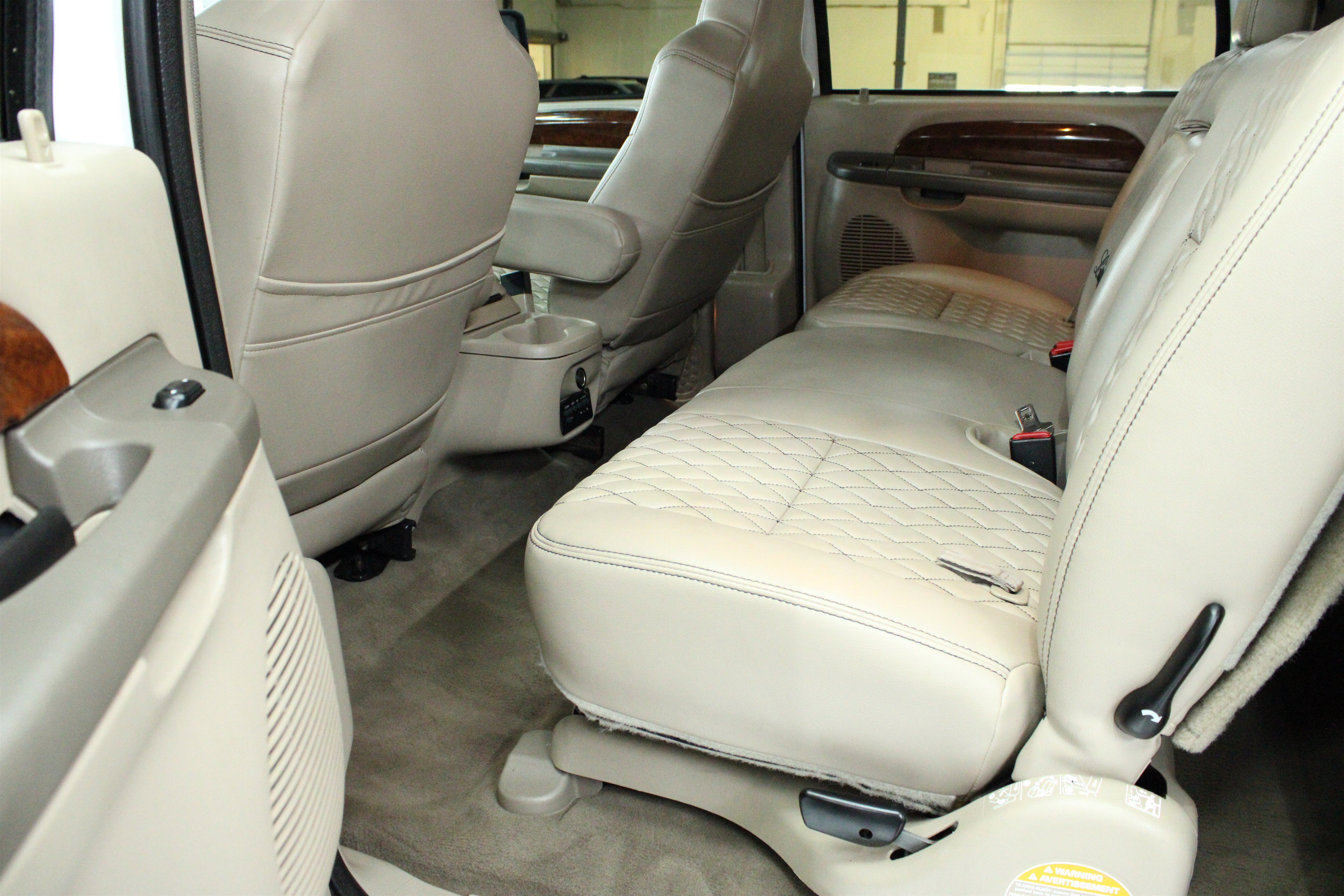 Used 2002 Ford Excursion Limited AWD/4WD image 25