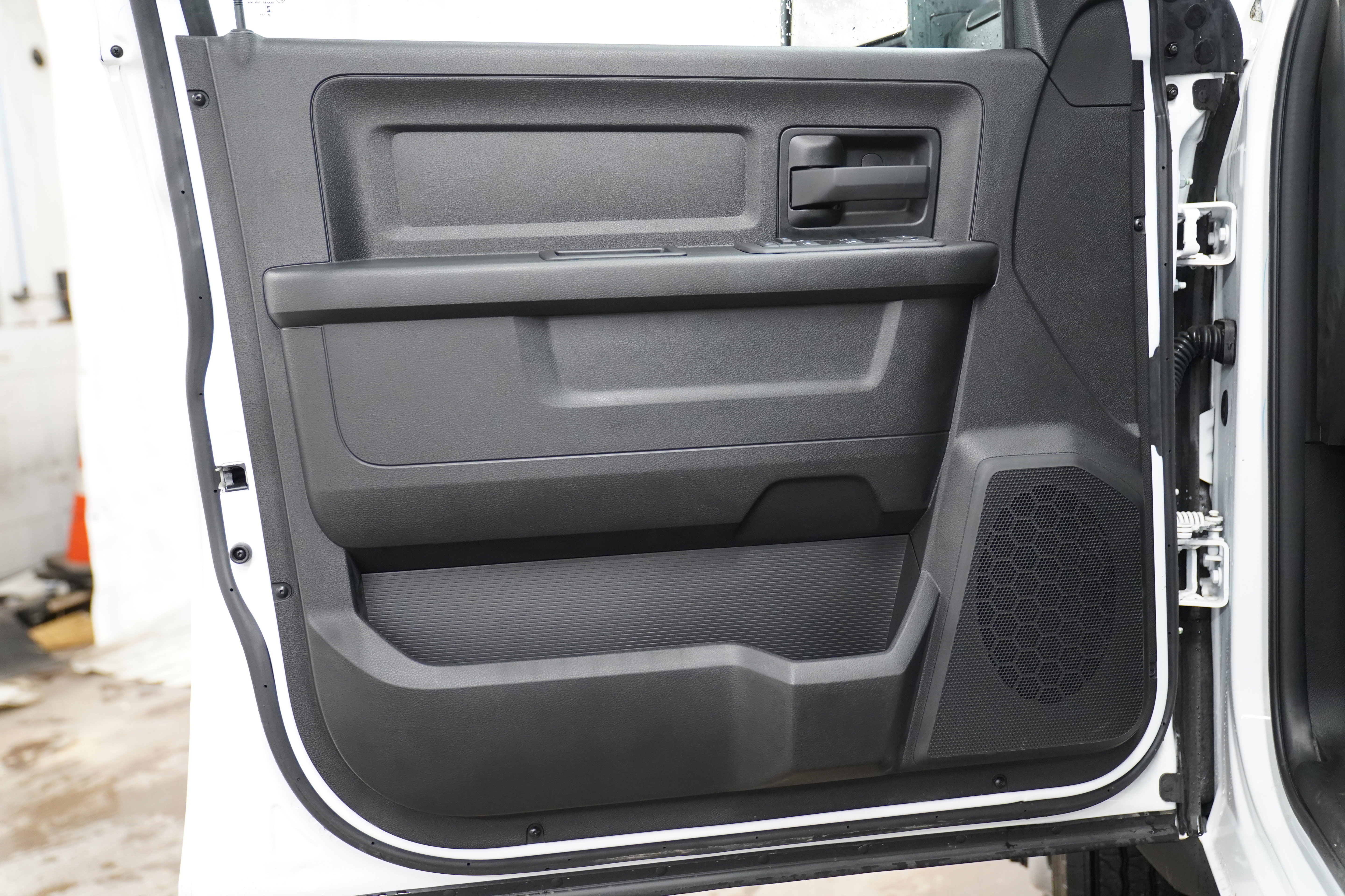 New 2026 RAM 4500 Tradesman w/ Chrome Appearance Group AWD/4WD image 14