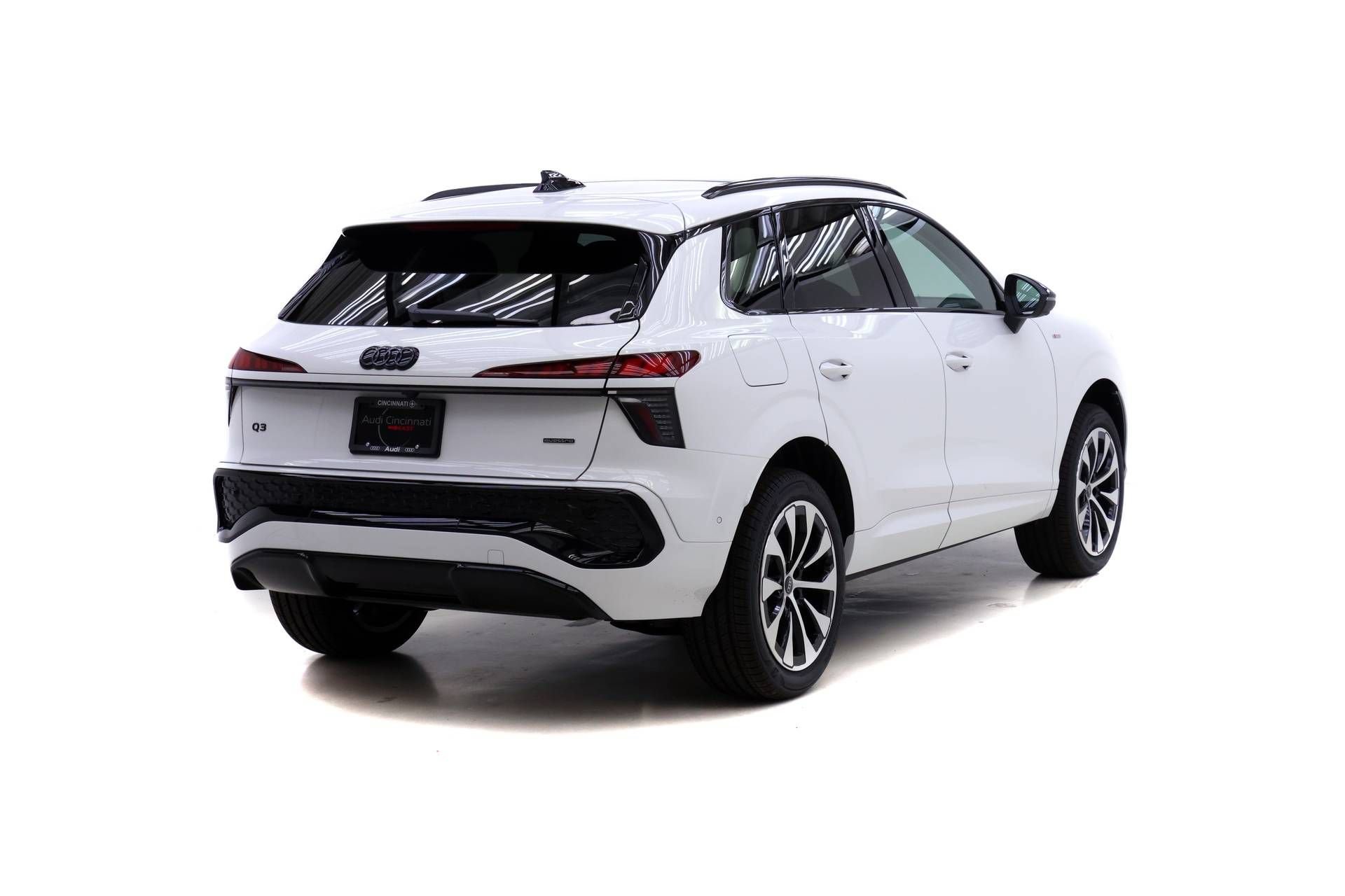 New 2026 Audi Q3 quattro 2.0T AWD/4WD image 4