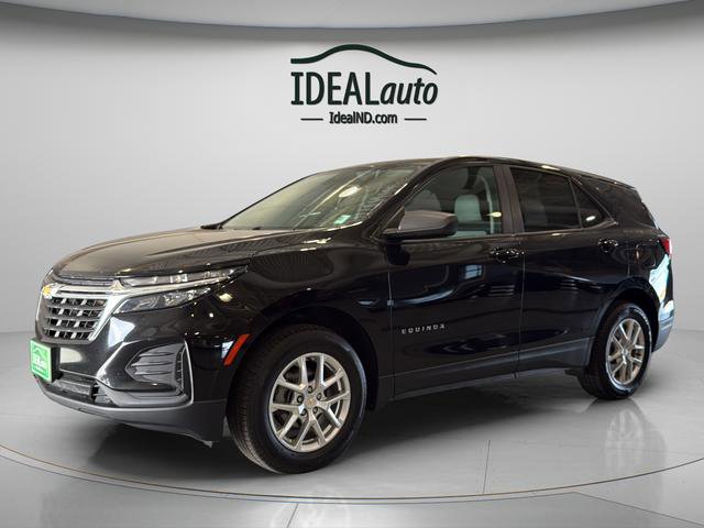 Used 2024 Chevrolet Equinox LS w/ LS Convenience Package AWD/4WD image 2