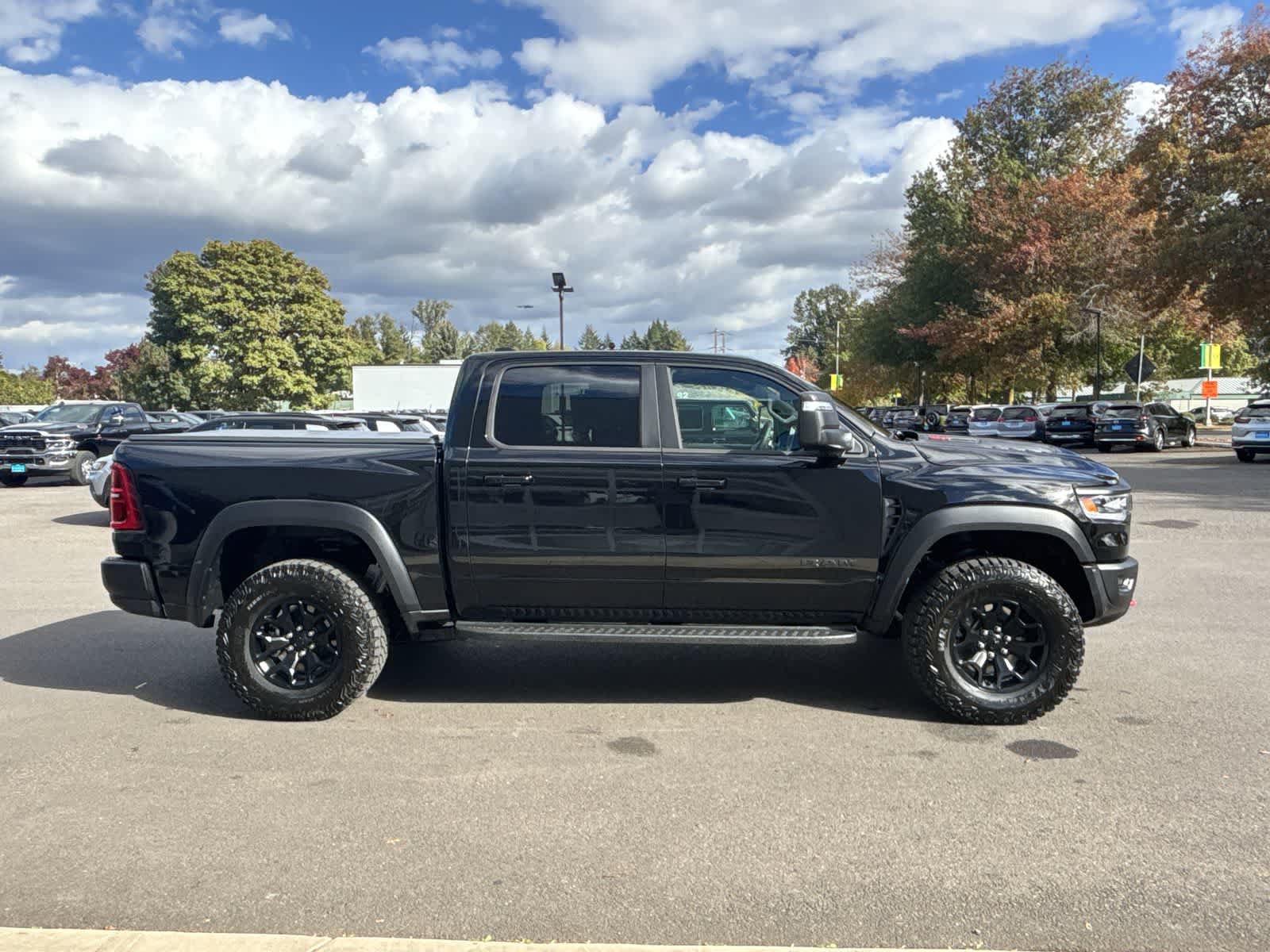 New 2027 RAM 1500 4x4 Crew Cab image 6