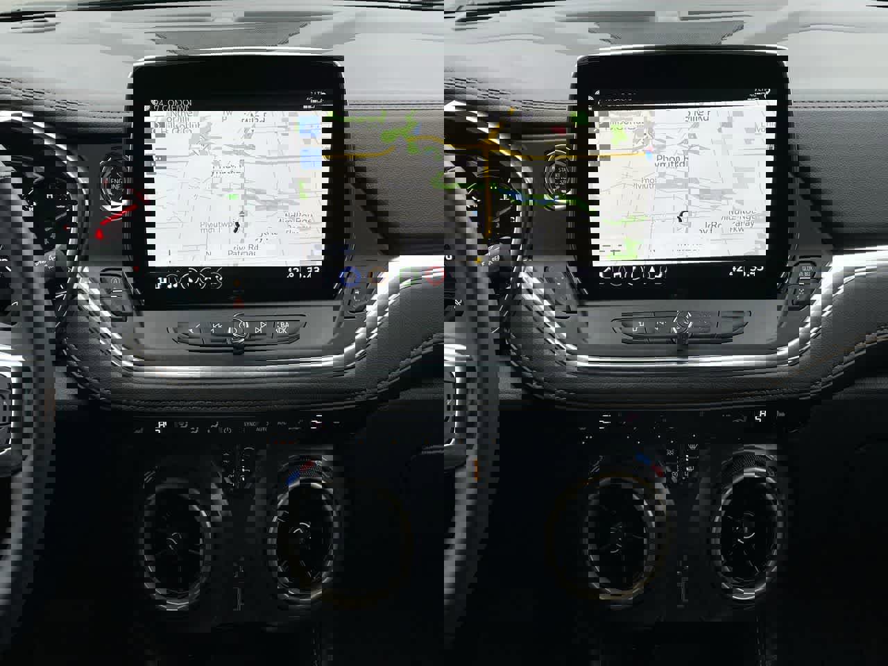 Used 2023 Chevrolet Blazer Premier image 13