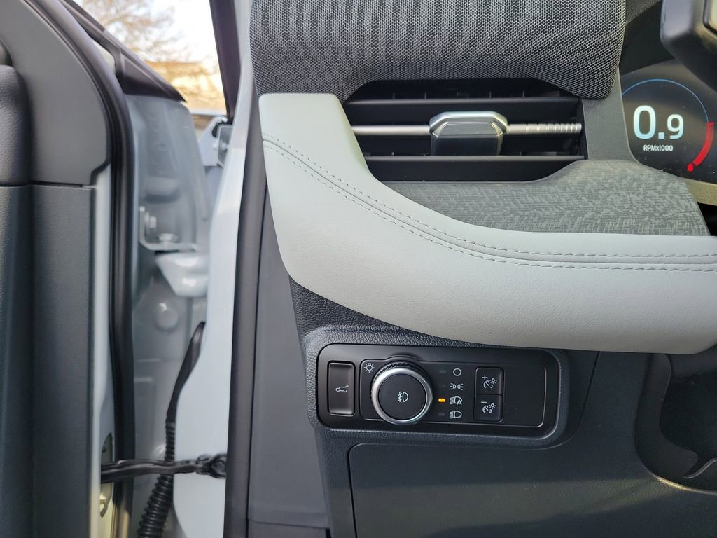 New 2026 Ford Explorer Platinum w/ LUX Leather Package image 21