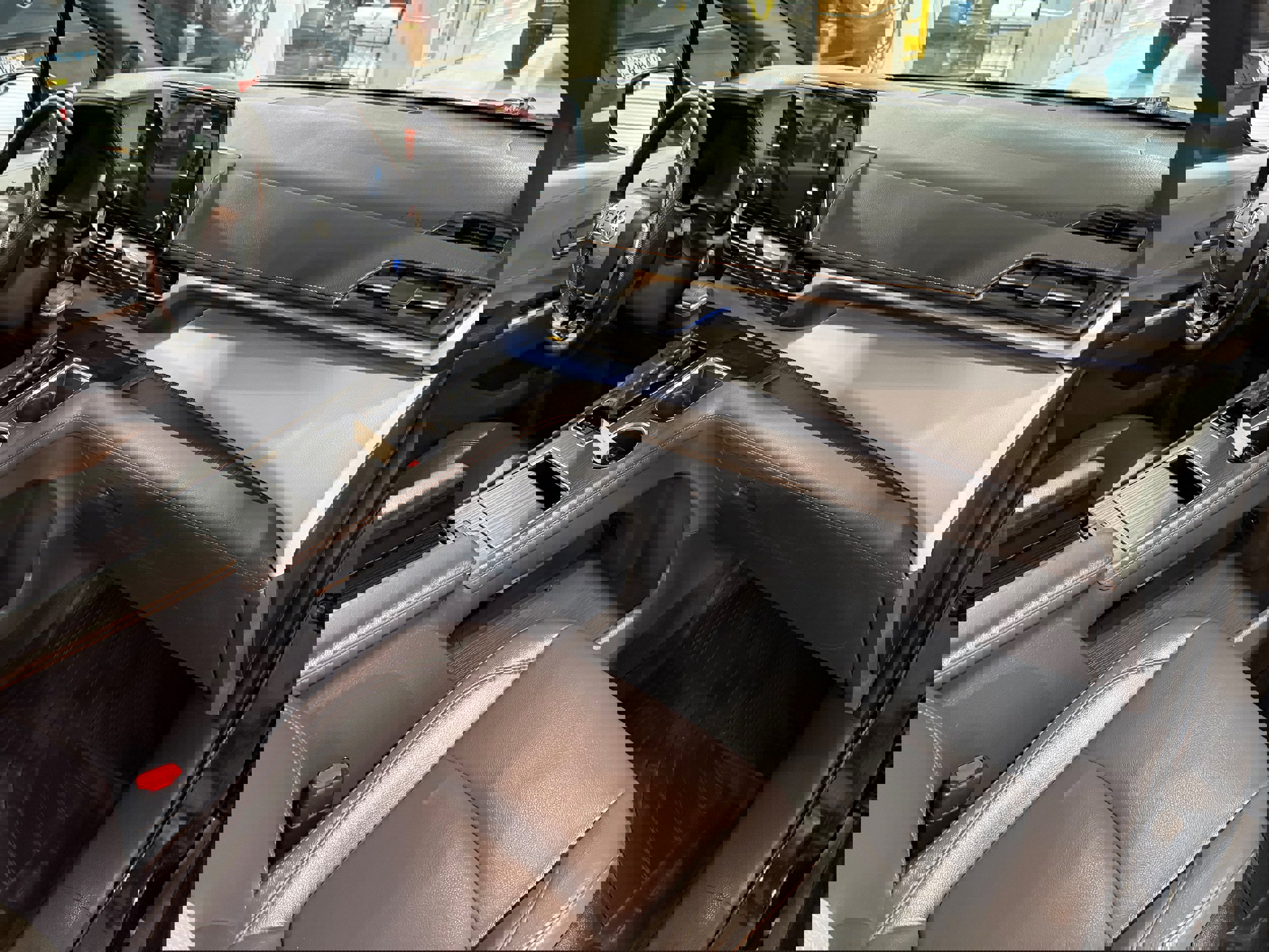 Used 2022 Toyota Sienna XSE w/ XSE Plus Package image 7