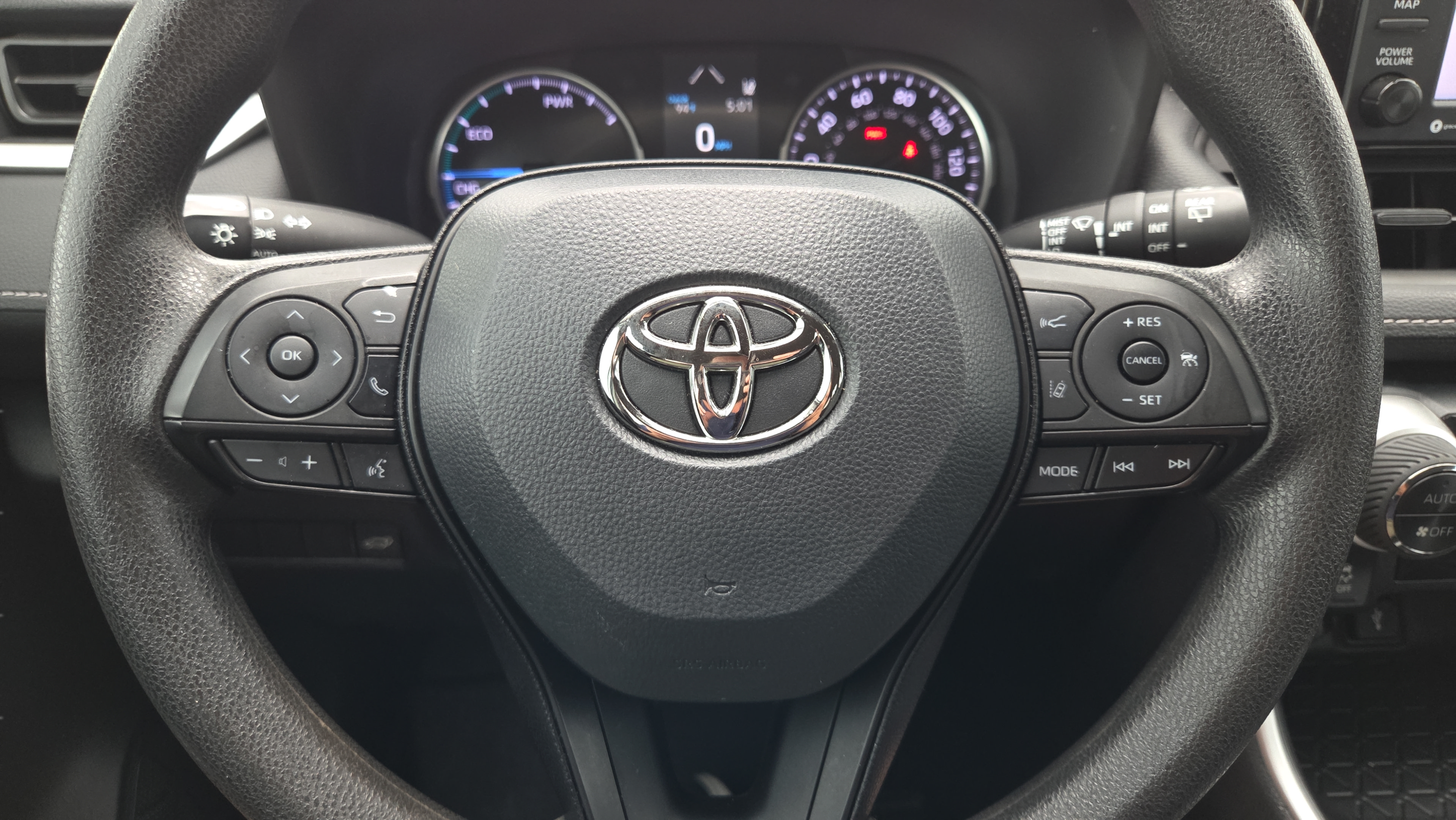 Used 2022 Toyota RAV4 XLE w/ Convenience Package AWD/4WD image 29