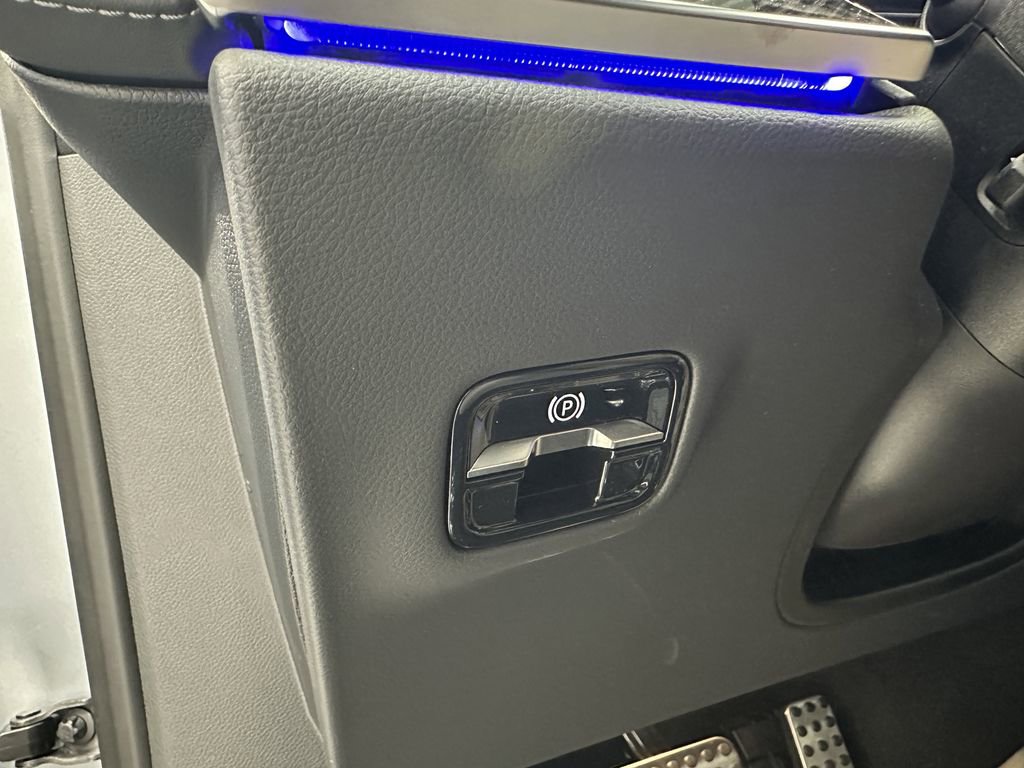 New 2026 Mercedes-Benz E 53 AMG e 4MATIC Sedan image 38