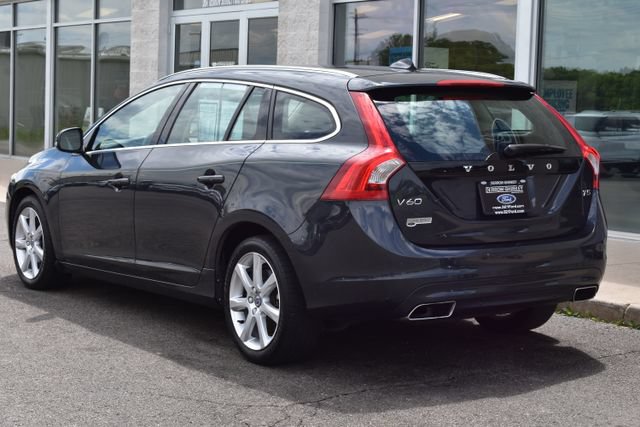 Used 2016 Volvo V60 T5 Premier FWD image 9