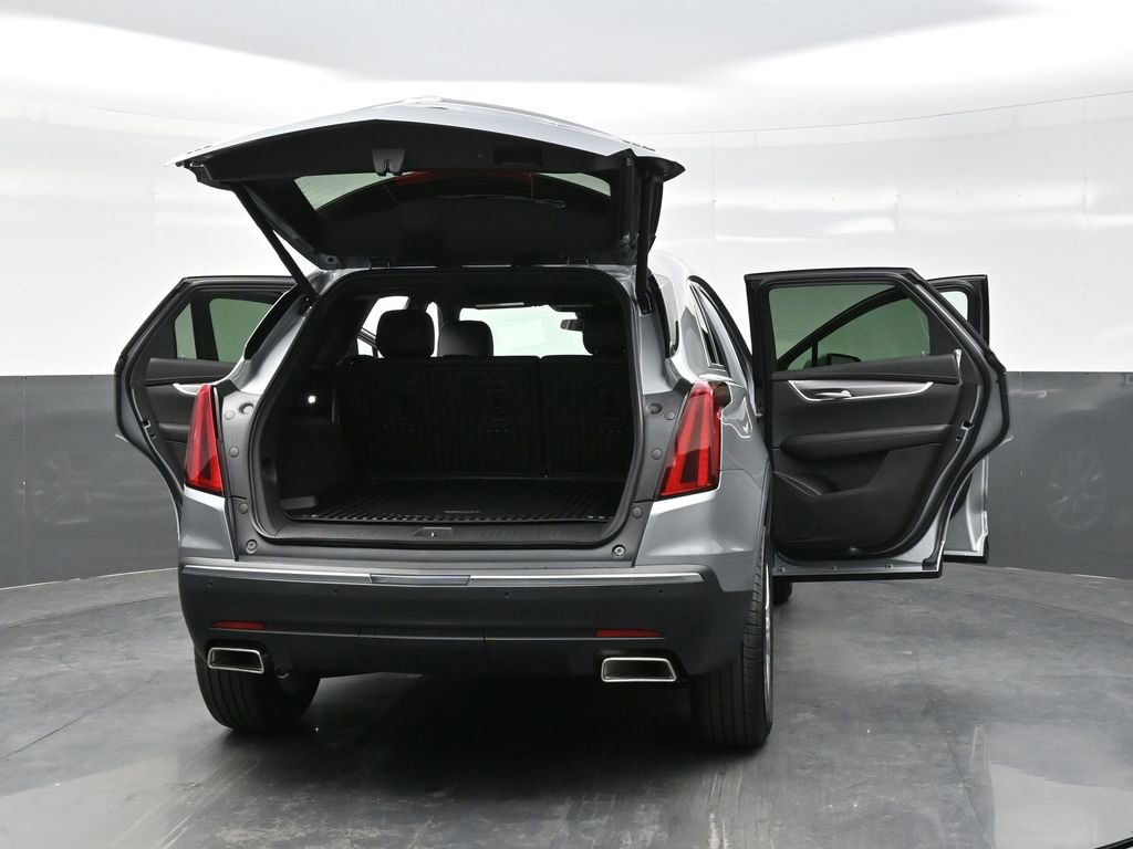 New 2026 Cadillac XT5 Luxury w/ LPO, Floor Liner Package AWD/4WD image 40