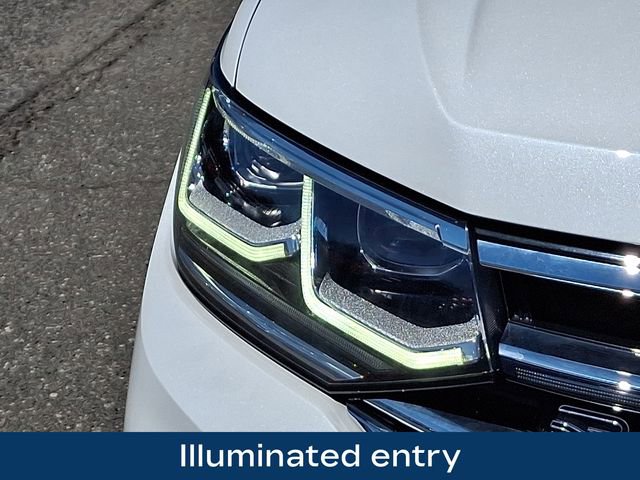 Used 2022 Volkswagen Tiguan SEL R-Line image 27