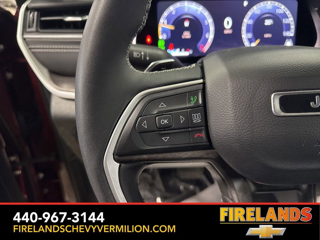 Used 2023 Jeep Grand Cherokee Limited image 18