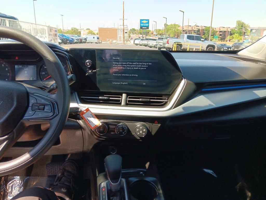 Used 2026 Chevrolet Trax LS FWD image 17