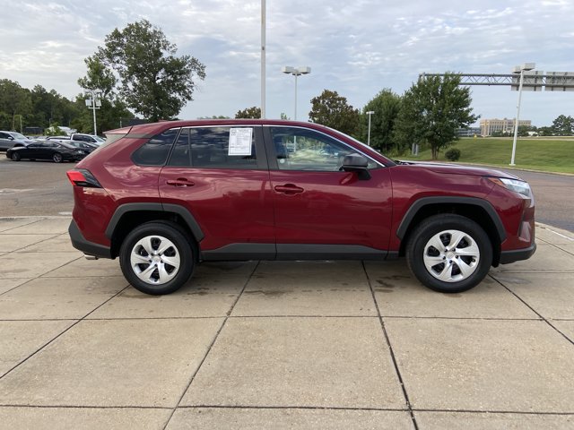 Used 2023 Toyota RAV4 LE AWD/4WD image 13