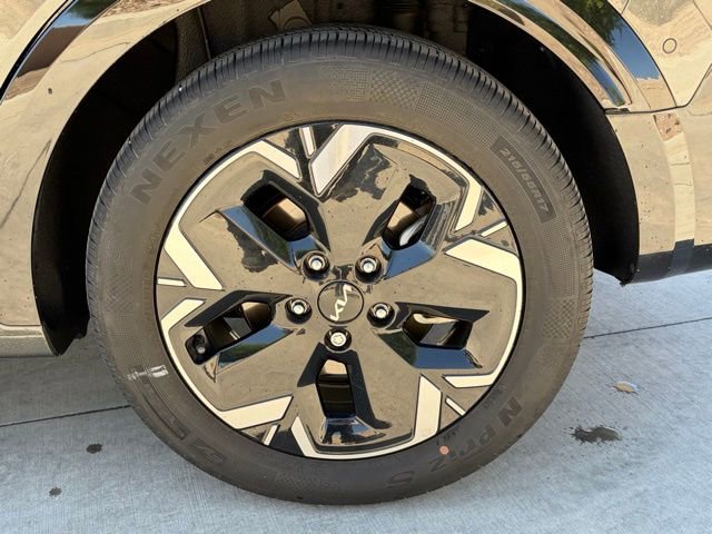Used 2023 Kia Niro Wave FWD image 7