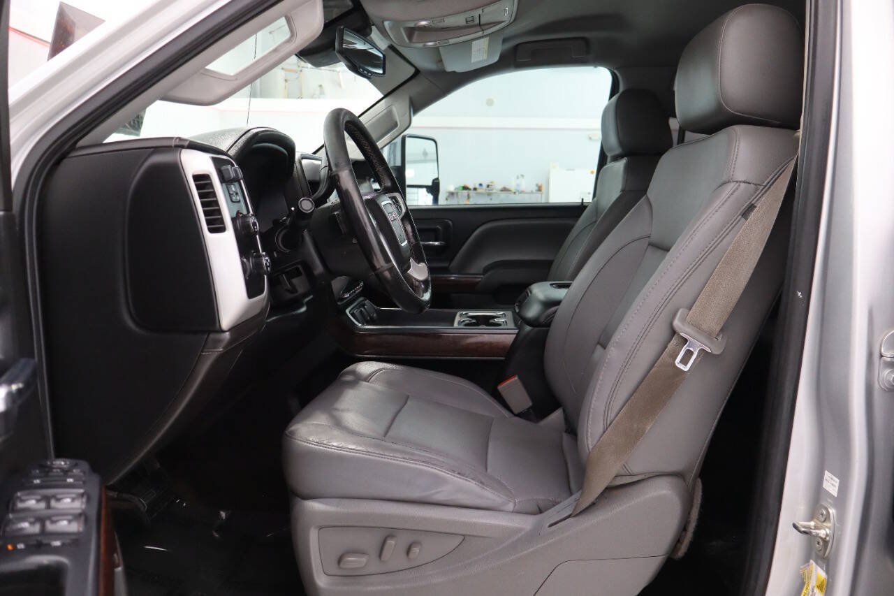 Used 2016 GMC Sierra 2500 SLT w/ Duramax Plus Package AWD/4WD image 14