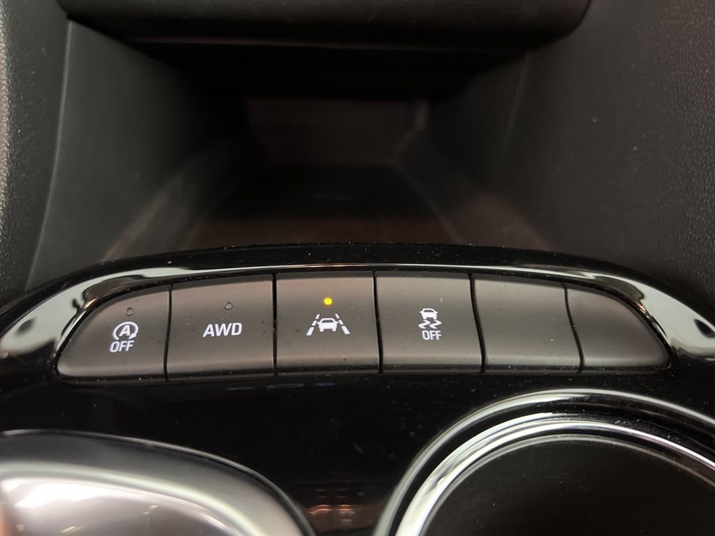 Used 2021 Buick Encore GX Preferred AWD/4WD image 29