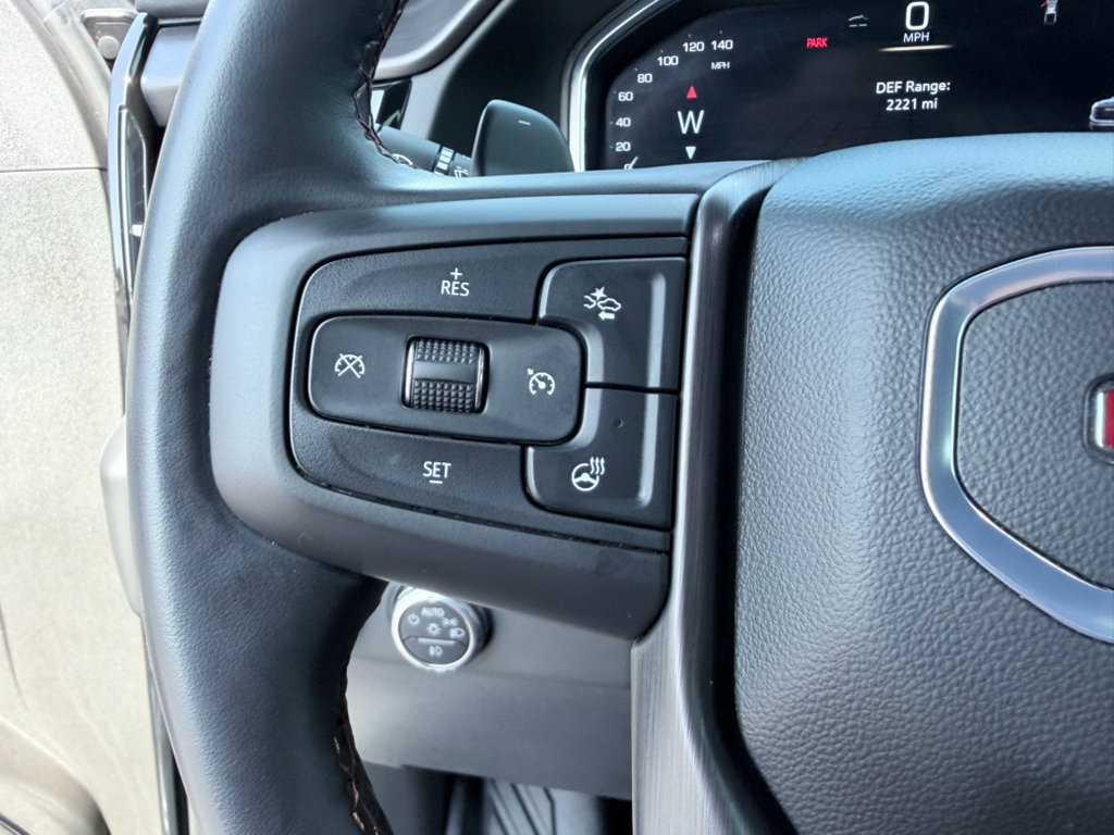 Used 2025 GMC Sierra 1500 AT4 w/ AT4 Premium Package AWD/4WD image 13