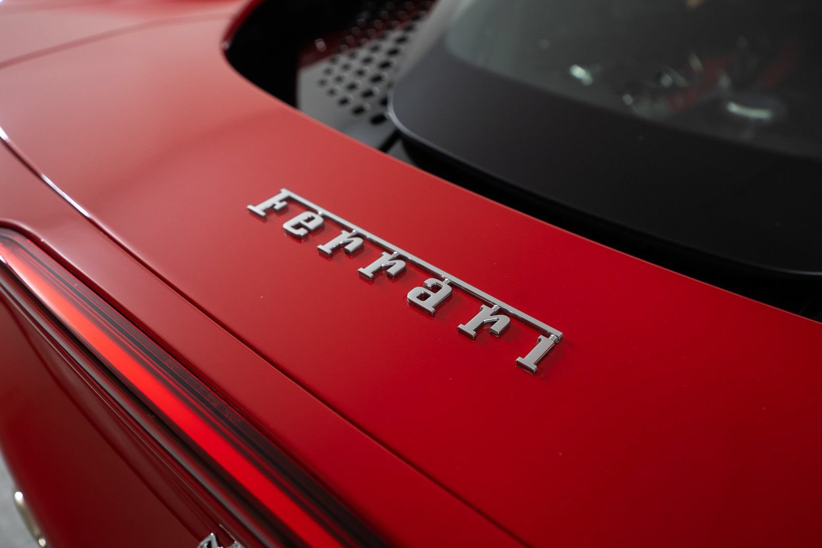 Used 2021 Ferrari SF90 Stradale AWD/4WD image 21