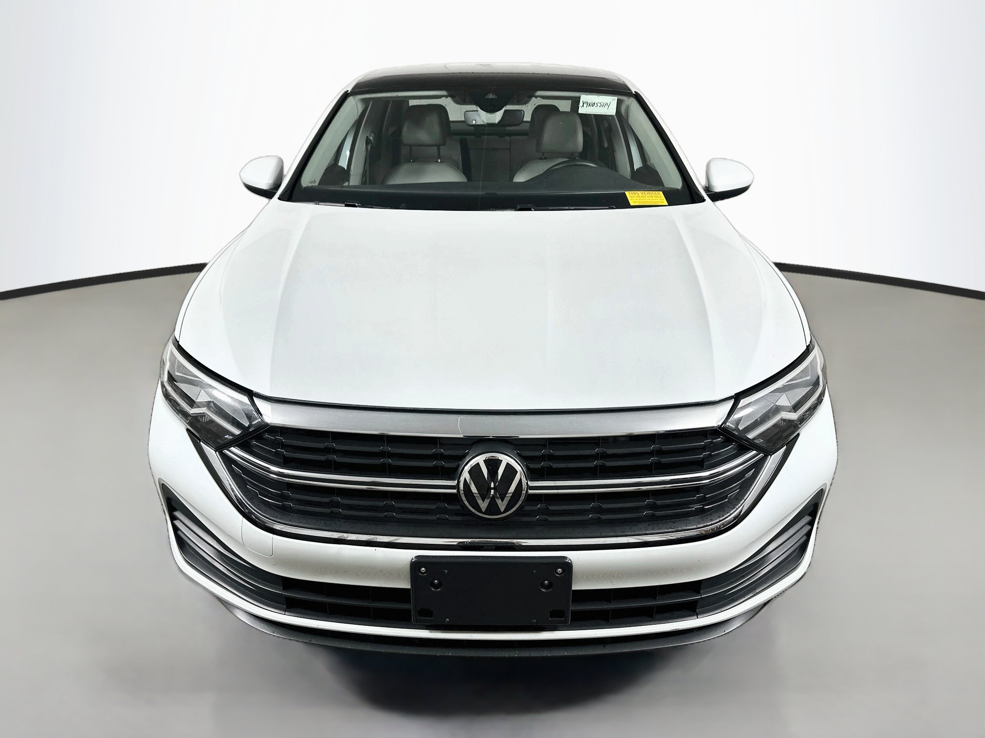 Used 2023 Volkswagen Jetta SE w/ Panoramic Sunroof Package FWD image 2