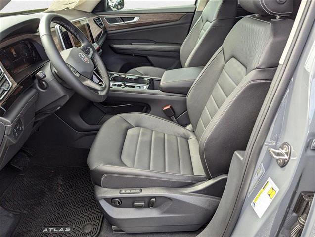 New 2025 Volkswagen Atlas SEL image 4