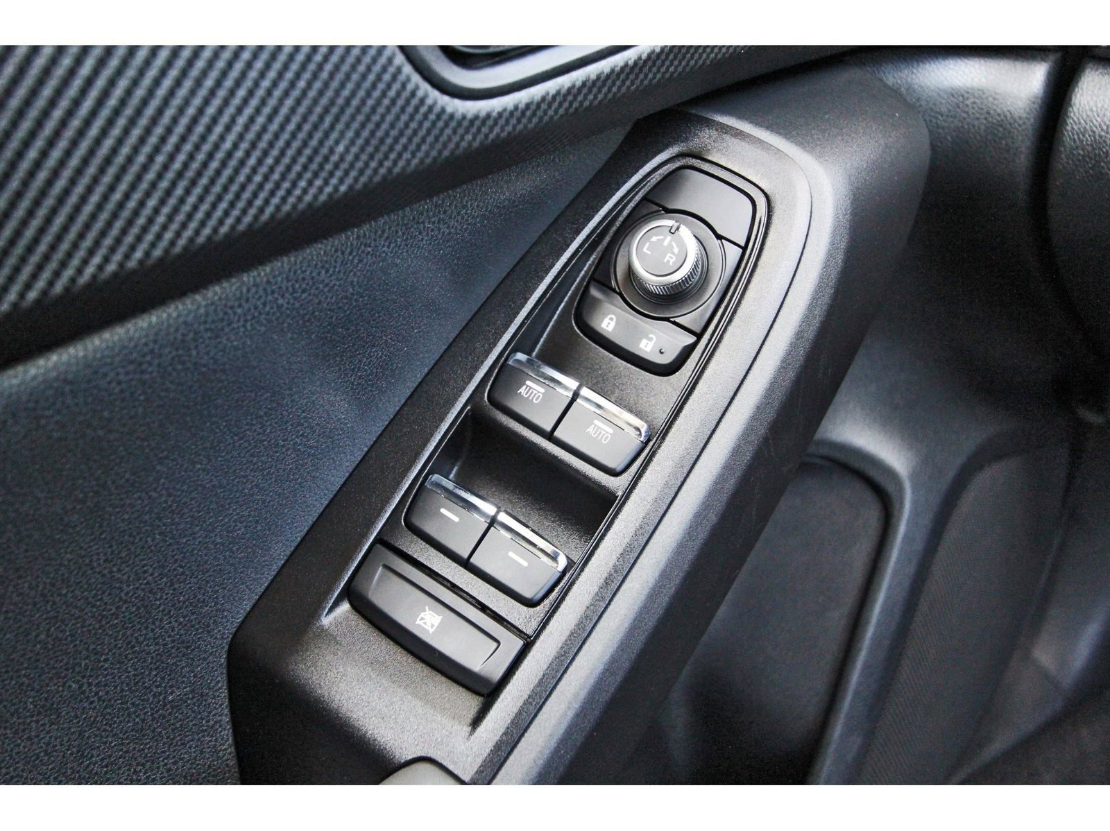 Certified 2024 Subaru Crosstrek 2.5i Limited w/ Crosstrek Mirror Package image 18