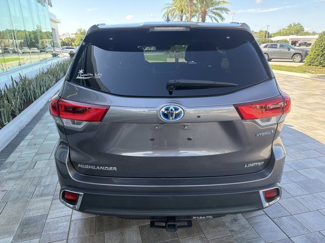 Used 2019 Toyota Highlander Limited AWD/4WD image 3