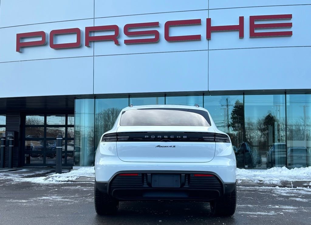 New 2025 Porsche Macan 4S Electric image 9