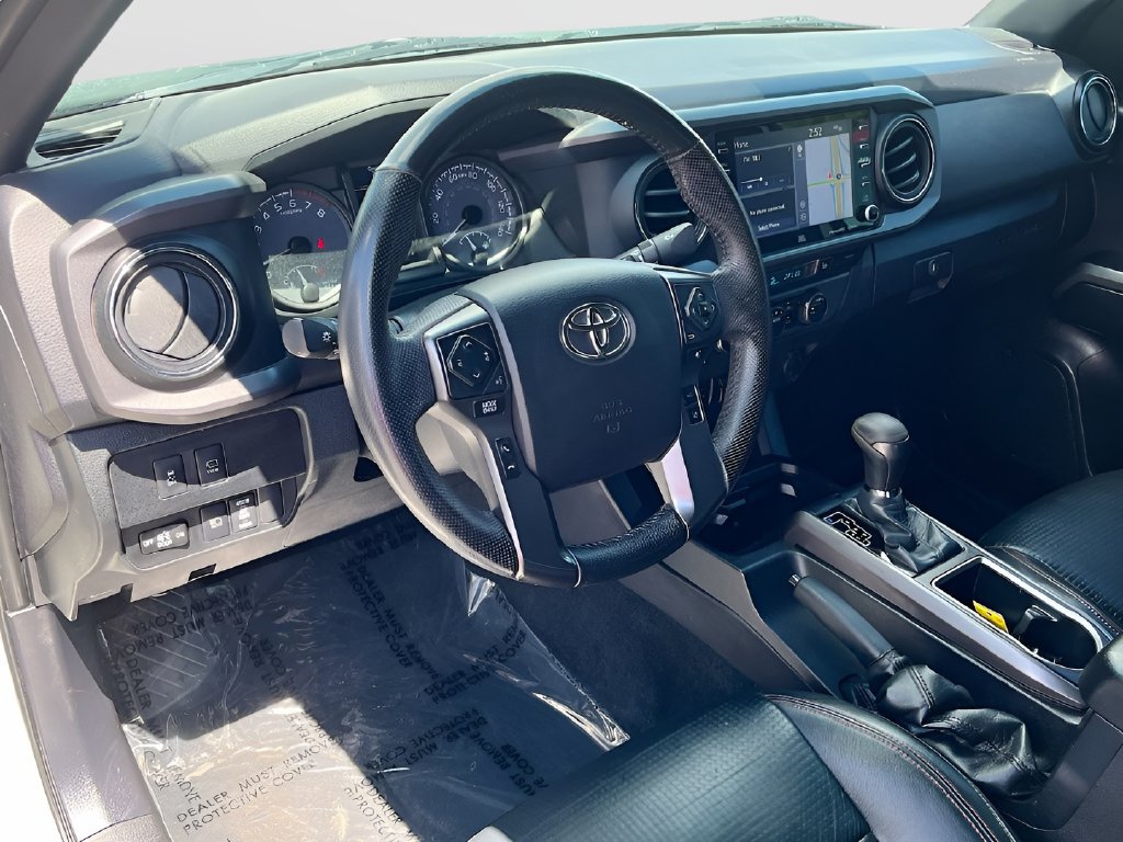 Used 2021 Toyota Tacoma TRD Pro AWD/4WD image 9