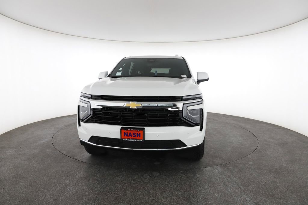 Used 2025 Chevrolet Suburban LS image 4