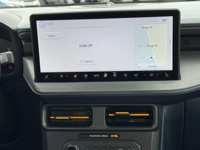 Used 2025 Ford Maverick Tremor image 13