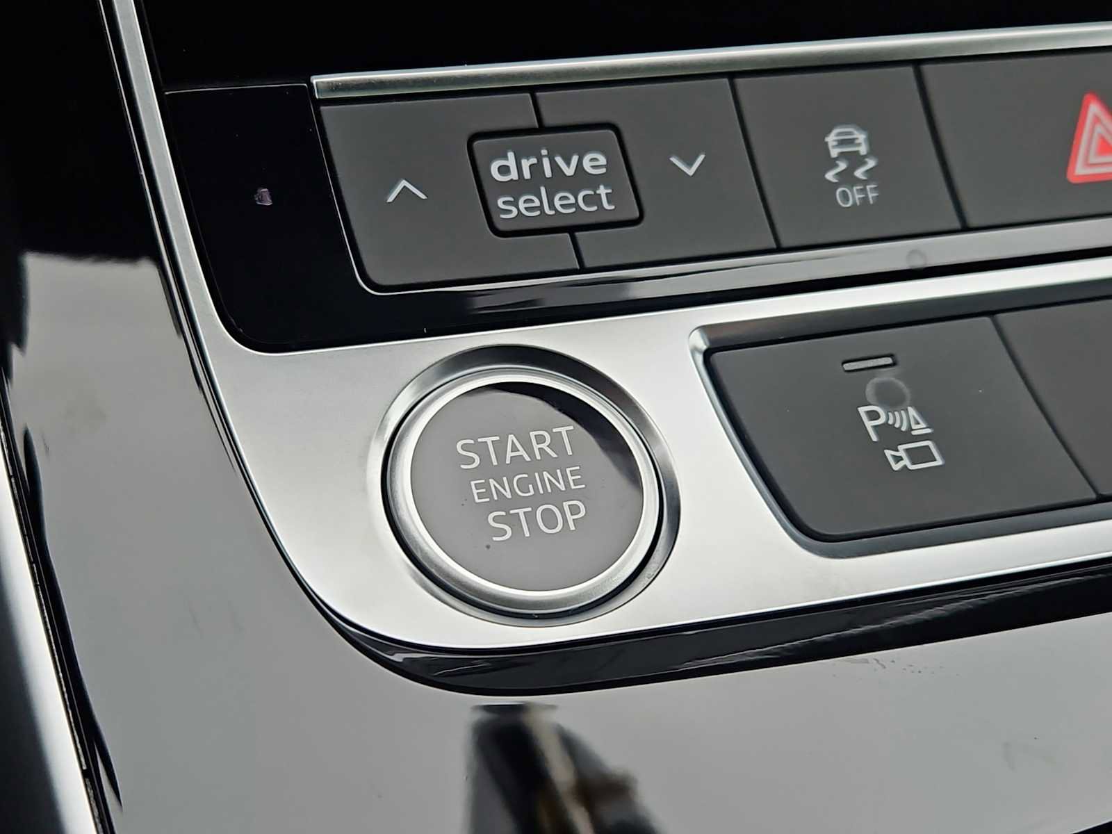 New 2026 Audi Q7 2.0T Premium image 18