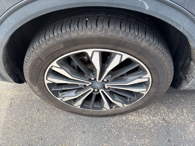 Used 2021 Ford Escape SE w/ SE Sport Appearance Package image 13