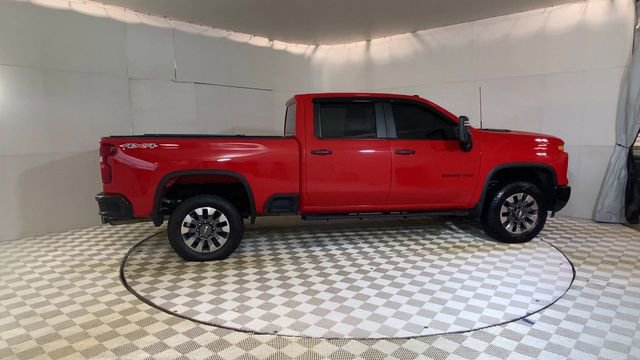 Used 2024 Chevrolet Silverado 2500 Custom w/ Custom Value Package image 9