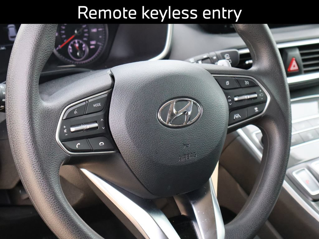 Used 2023 Hyundai Santa Fe SE FWD image 6