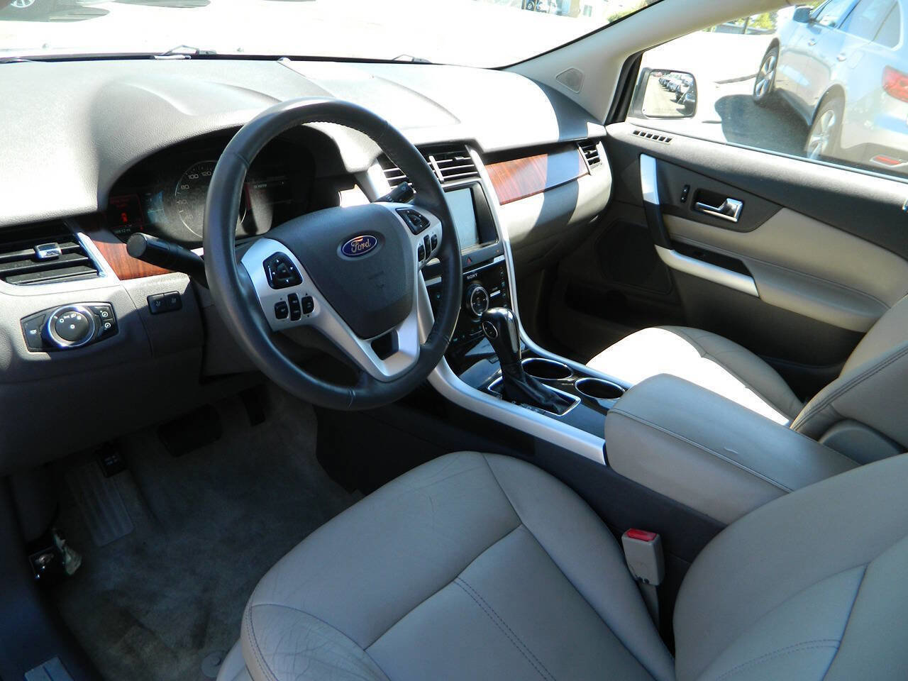 Used 2011 Ford Edge Limited AWD/4WD image 11