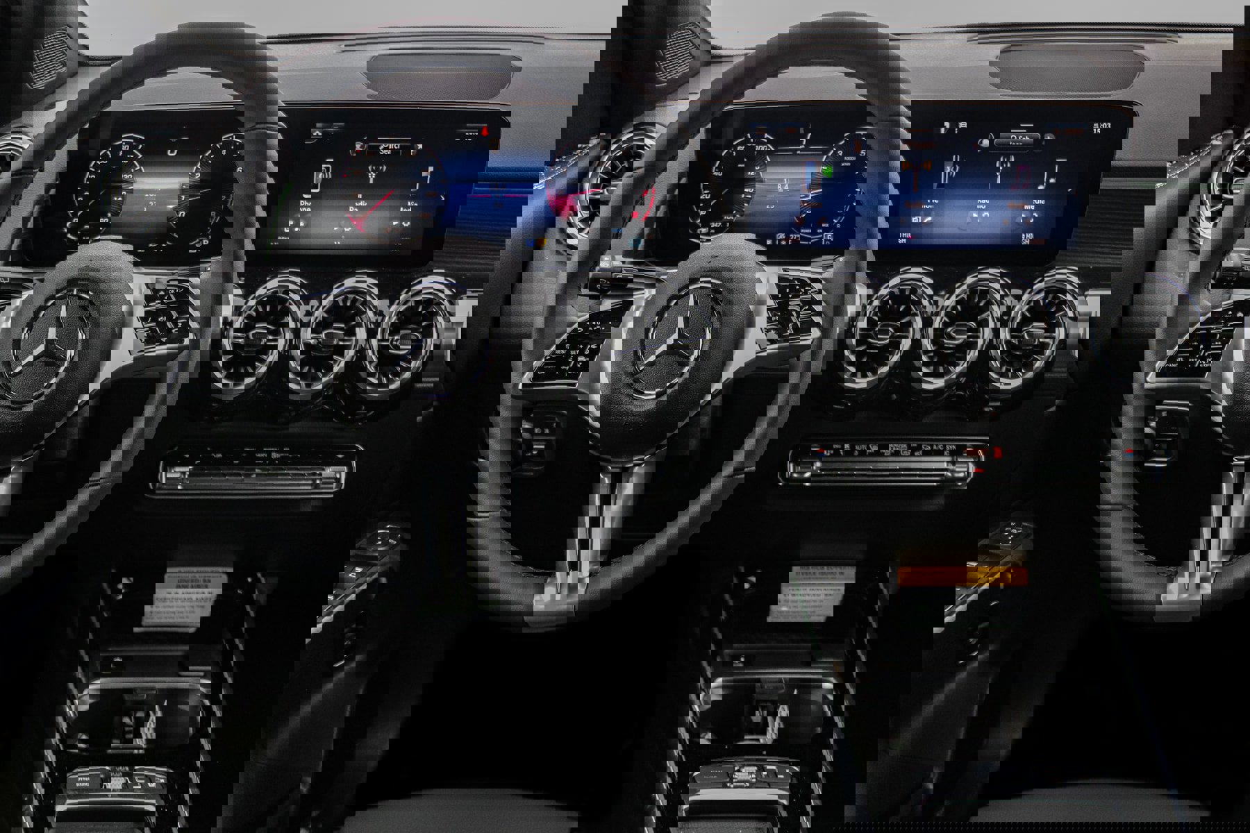 New 2026 Mercedes-Benz GLB 250 4MATIC image 18