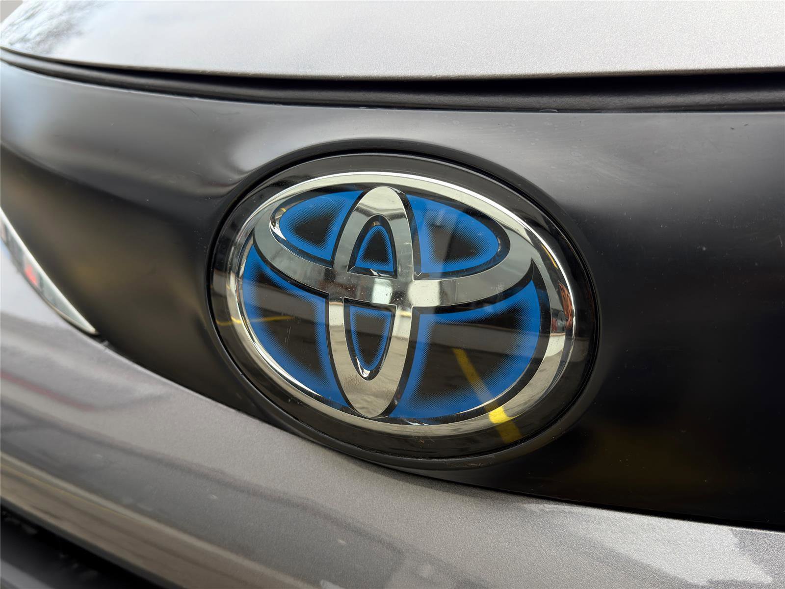 Used 2023 Toyota Sienna XLE image 27